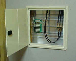 cpe001.jpg (17030 bytes)